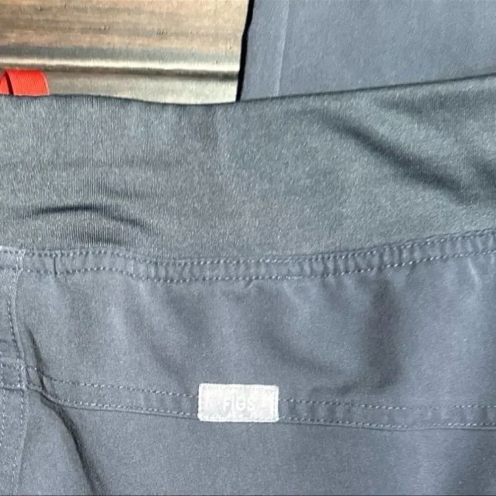 Figs Ladies Pants - Picture 4 of 6